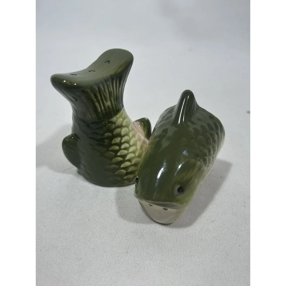 Largemouth Bass Salt Pepper Shakers Fish Cabin Lodge Rustic Cottagecore